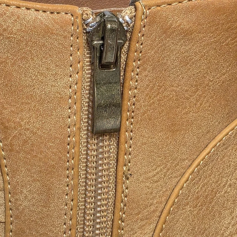 Beast Fashion Buckle McKenna Western Ankle Boots 7.5 Women's Camel Tan Block